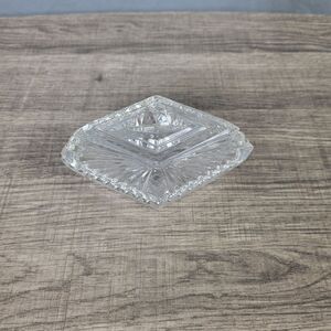 Clear Cut Glass Diamond Shaped Trinket Box‎